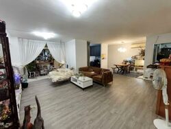 Blk 960 Hougang Avenue 9 (Hougang), HDB Executive #558755371